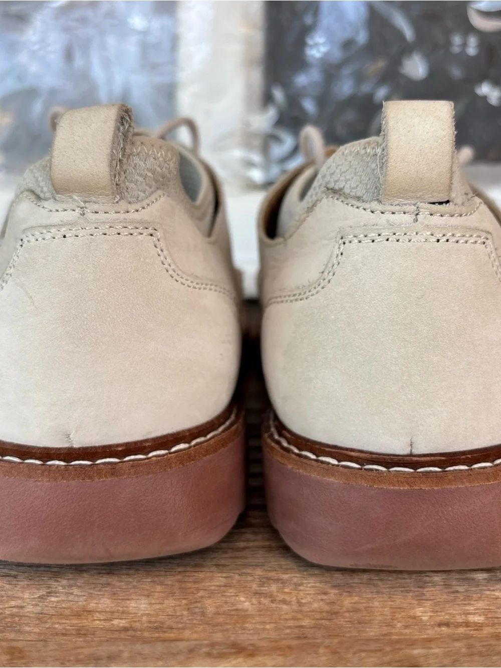 Johnston & Murphy Cream Suede Lace-Up Oxfords with Brown Soles 10.5